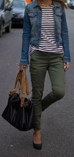 What to wear with green pants
